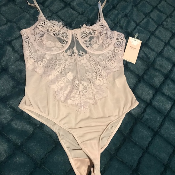 Amber Lace Nude Bodysuit - Picture 2 of 6